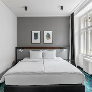 hotel-republika-suites.praguehotelsweb.com/